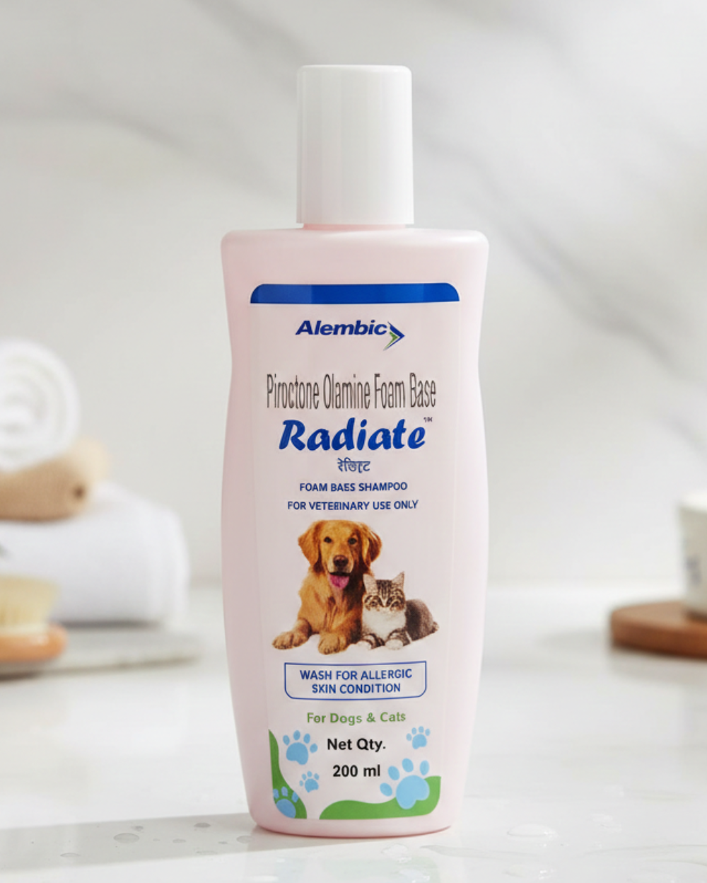 Alembic Radiate Anti Dandruff Shampoo for Dogs & Cats | Controls Flakes, Itching & Dry Skin